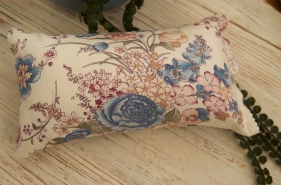 Image of Floral pillow ( lavender & blue)