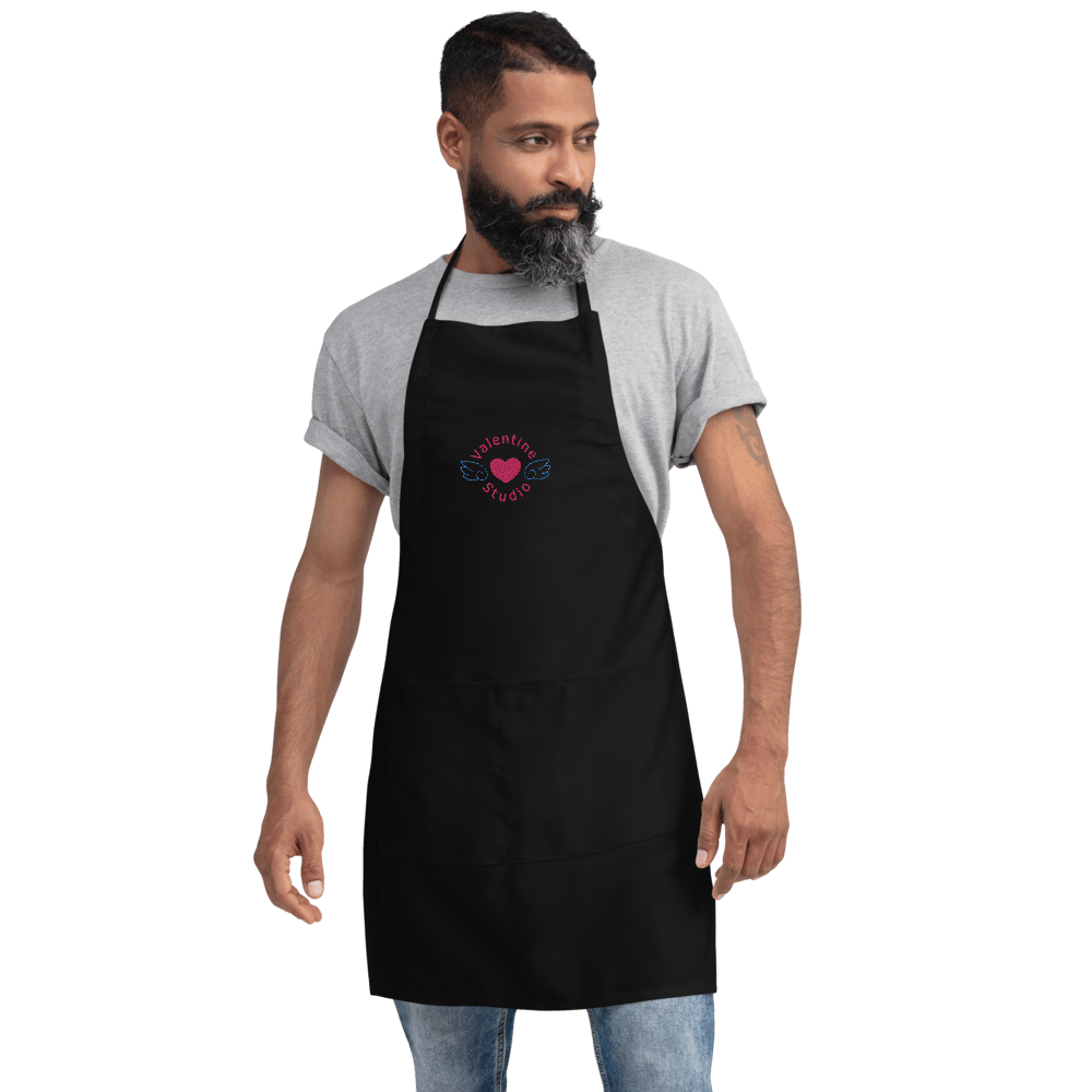 Apron deals with logo