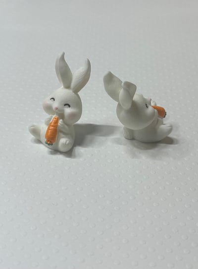 Image of 1pc 3D Bunny Cabochon w/Carrot