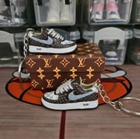 Image 1 of Louis Vuitton Damier Kettags