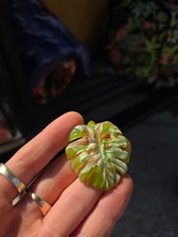 Image 3 of Fully uv reactive monstera pendant 🌿