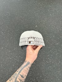 Image 2 of TRI TONE STONE NEW YORK YANKEES CUSTOM FITTED CAP