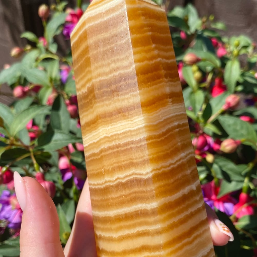 Image of Big Banded Orange Calcite Tower