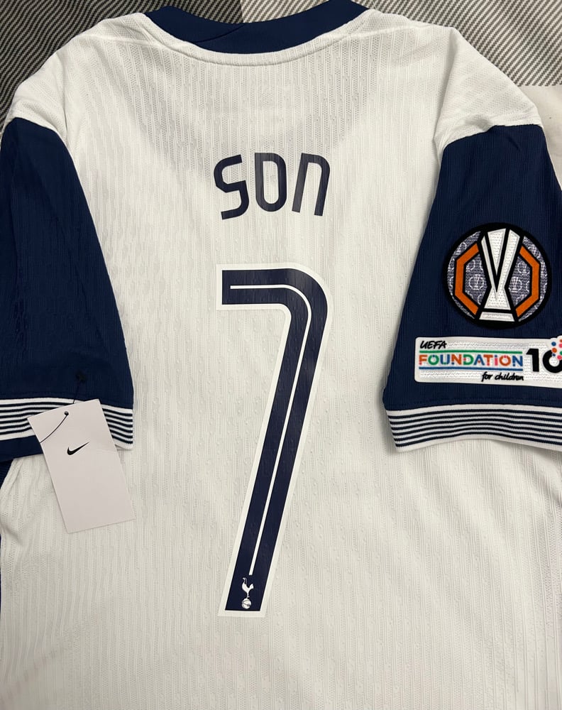 Image of Tottenham Hotspur “SON 7” Vaporknit 2024/25 Home Europa Final Shirt (L)