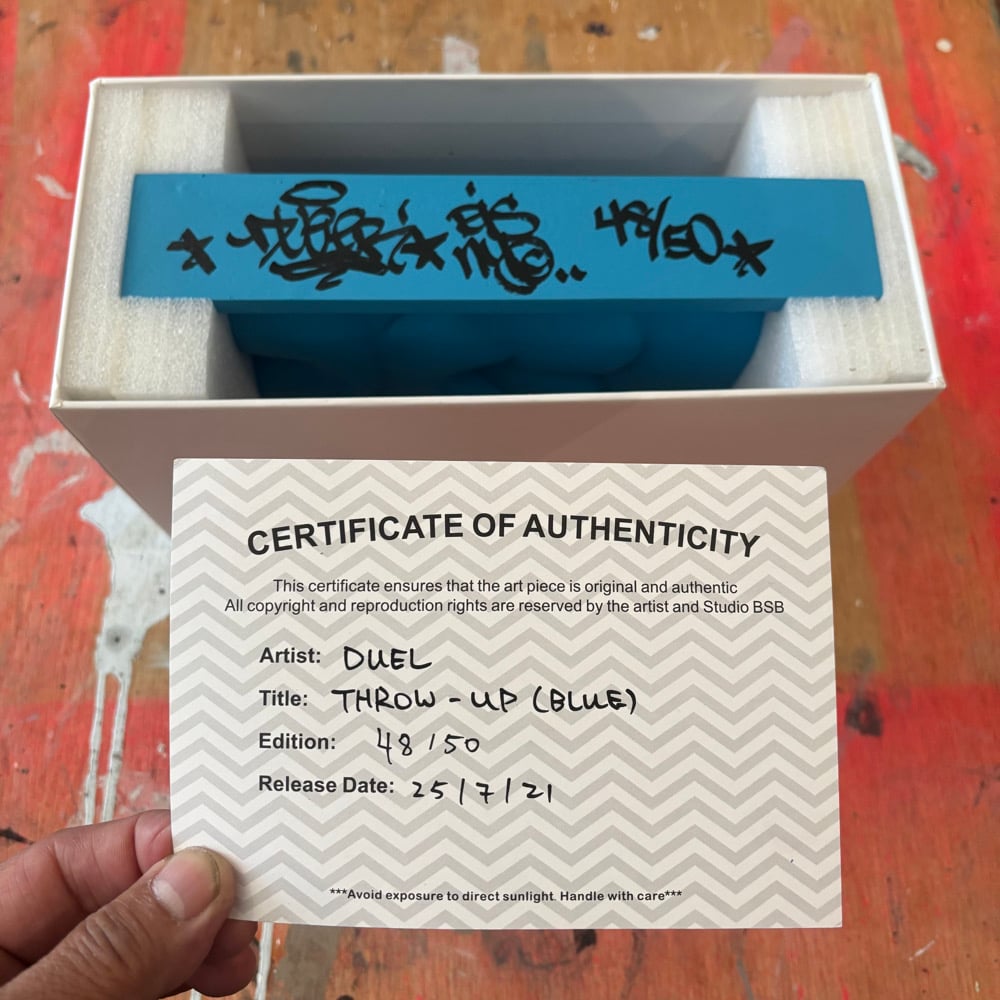 Image of DUEL SCULPTURE