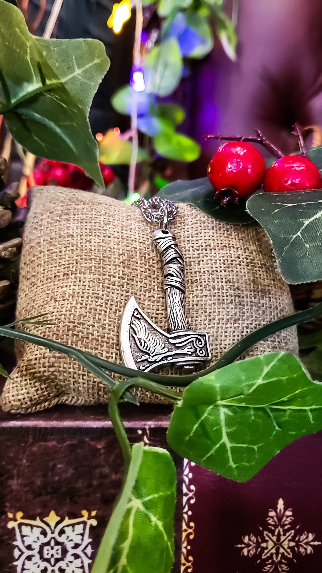 👑The Armored Kingdom Wolf Axe Necklace | The Armored Kingdom