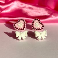 Sweet Cheeks Stud Set