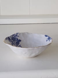 Image 2 of Blue Florals Dish