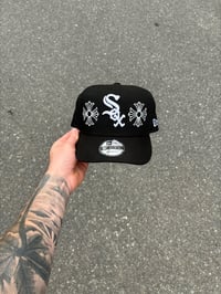 Image 2 of  MESH BACK BLACK CHICAGO WHITE SOX CUSTOM SNAPBACK