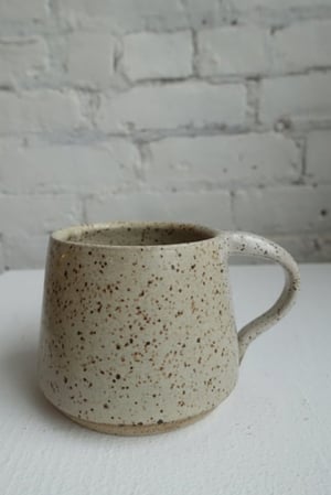 Sam Hewitt	/ Mug 1C	