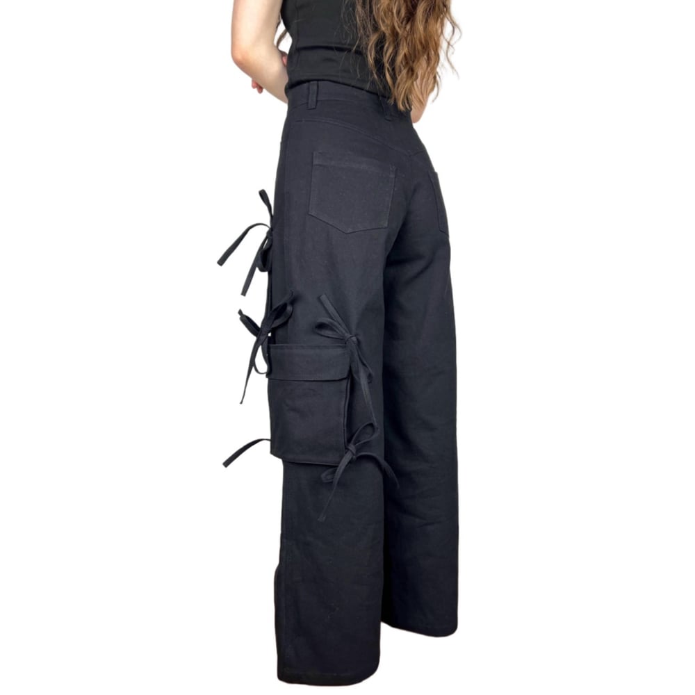Tie-up pants