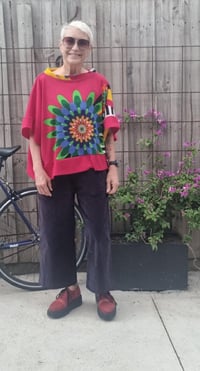 Image 2 of Squared Top -bright flower 