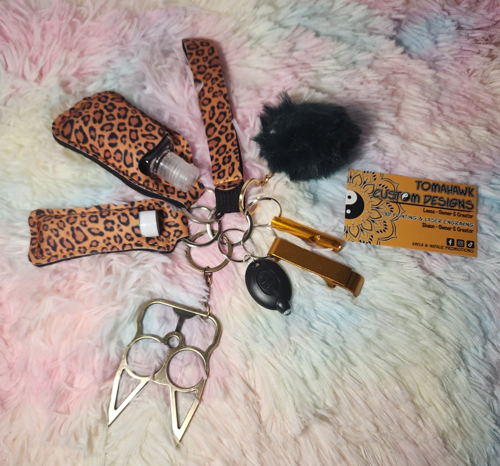 Image of Leopard print keychain set