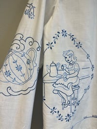 Image 4 of Coffee is served (small)