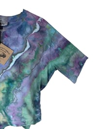 Image 4 of ♻️ UPCYCLED XS Tie Back Cotton Tee in Mermaid Geode Ice Dye
