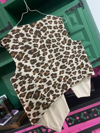 Image 3 of Chaleco feito a man!Leopardo. Talla S. 