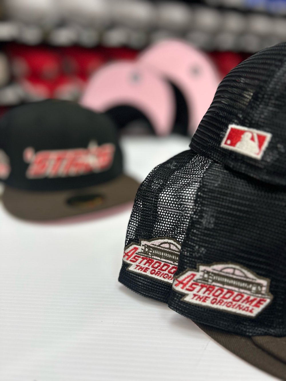 New Era 59Fifty Mocha Trucker Pinky