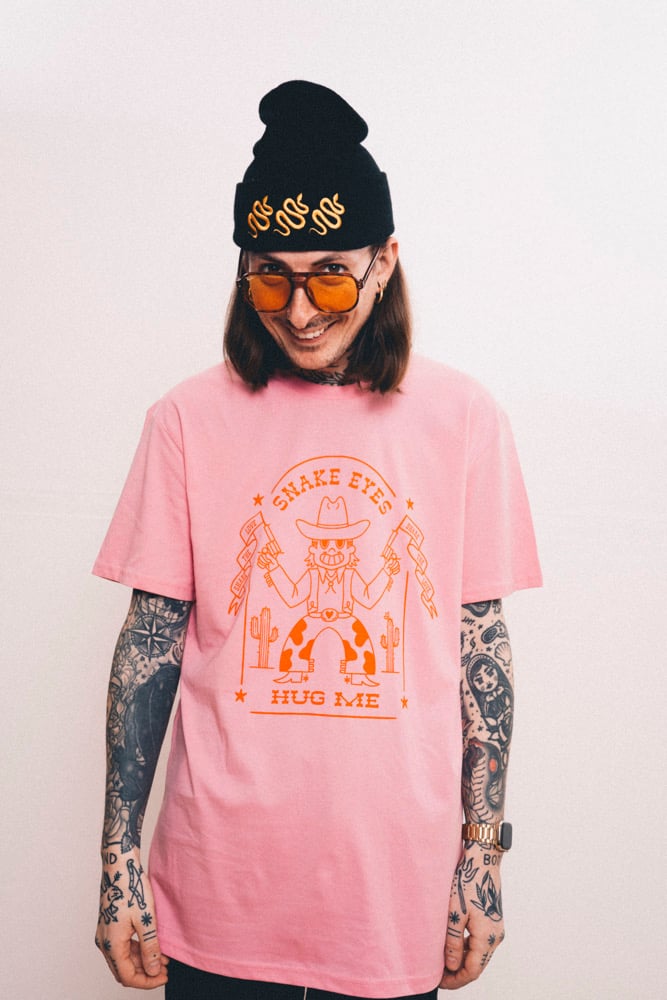 'hug me' t-shirt