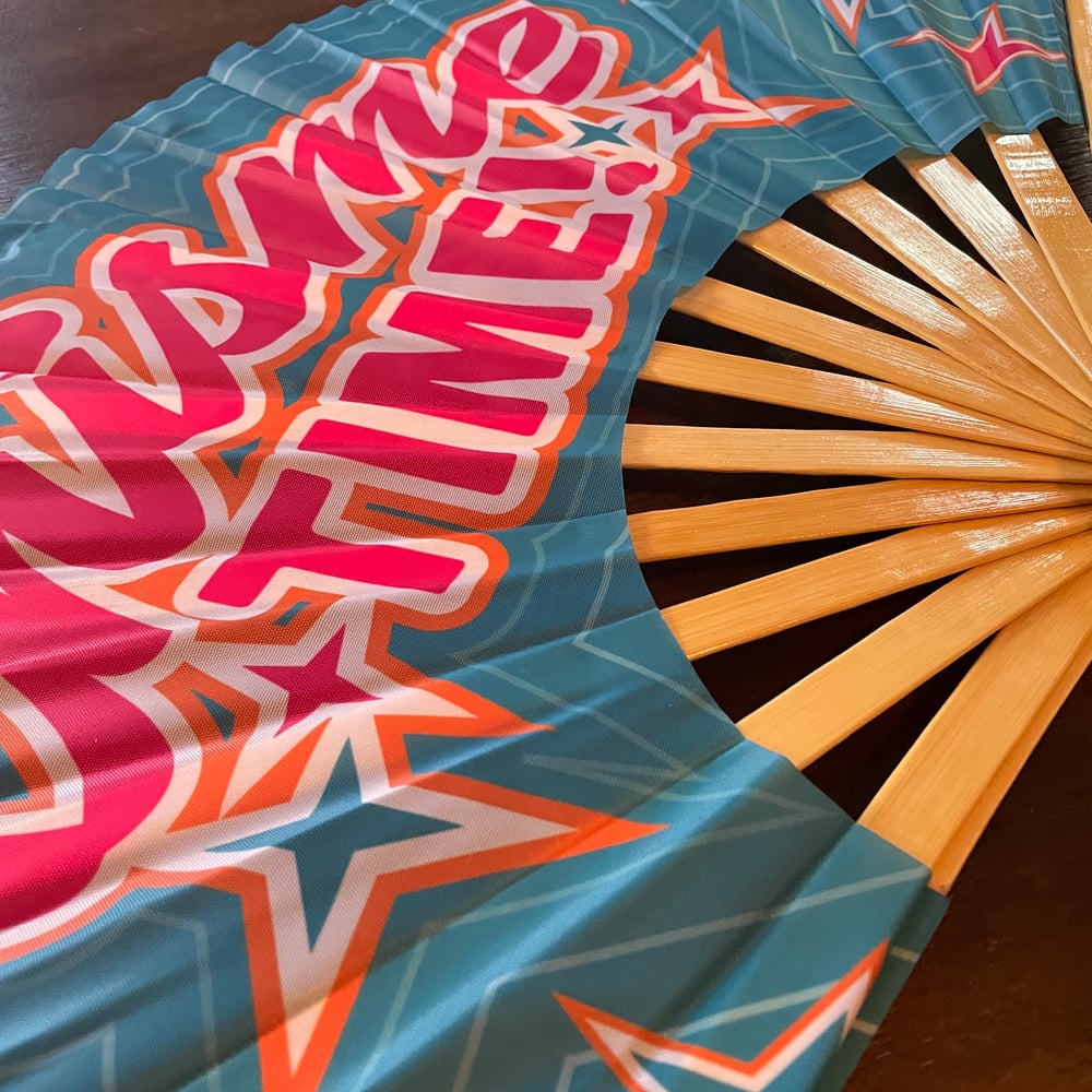 Chisme Time! Fan