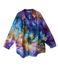 Image 2 of ♻️ UPCYCLED 3X PLUS Twill Smock Work Shirt in Earthy Rainbow Ice Dye