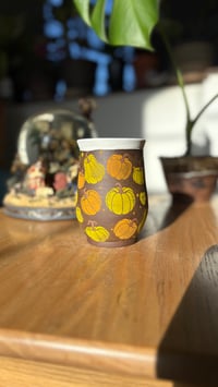 Image 2 of Pumpkin mug 06
