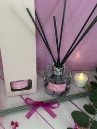 Image 2 of Reed Diffuser Clear Glass Bottle 