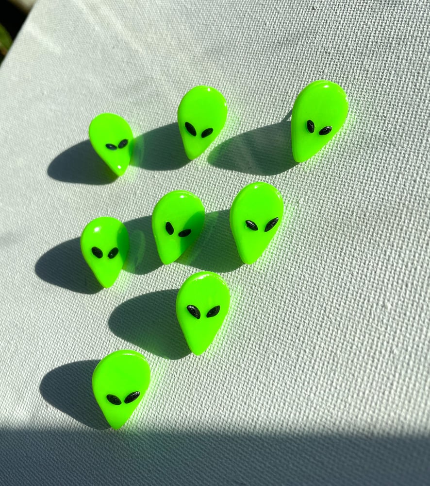 Image of Alien studs