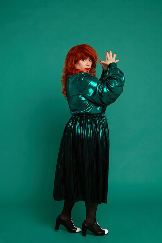 Image of Falda Barbara King