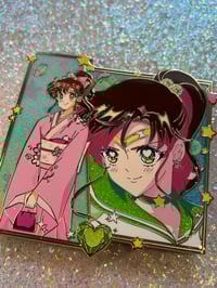 Image 4 of Sailor Stars Opening Mako - enamel pin 