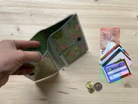 Image 3 of Portafogli Compatto tulipani