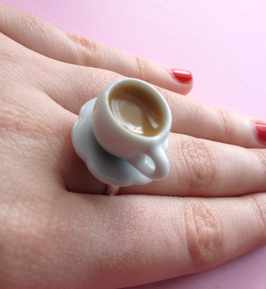 Jelly Button Jewellery — English Tea Ring