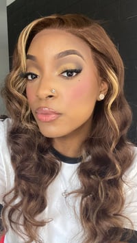 4/27 22” Ombré Wig