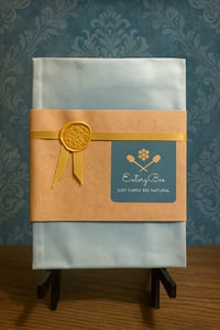 Vintage Blue Elegance 