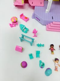 Image 5 of Ensemble bracelet et Polly Pocket Le Club house