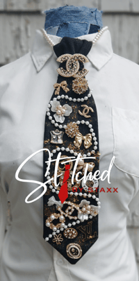 Read the Label Necktie