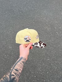 Image 3 of TRI TONE CREAM BRIM HOUSTON ASTROS CUSTOM FITTED CAP