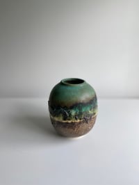 Image 2 of Stoneware vessel 1