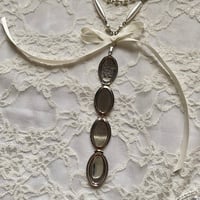 Image 5 of THE CÉCILE LOCKET (PEARL)