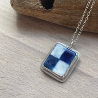 Image 2 of Porcelain silver necklace - big checks