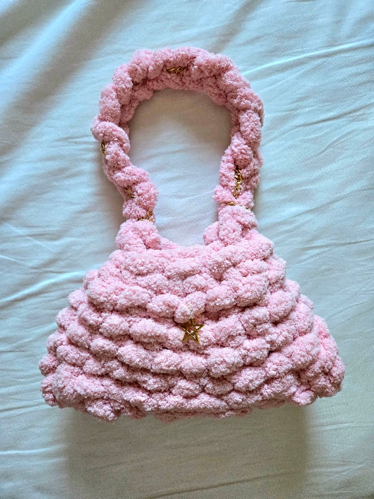 Image of Pink fluffy handbag 1
