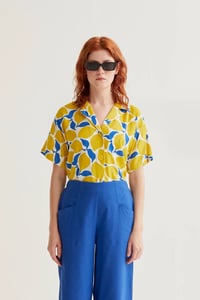 Image 2 of CAMISA ESTAMPADO LIMONCELLO