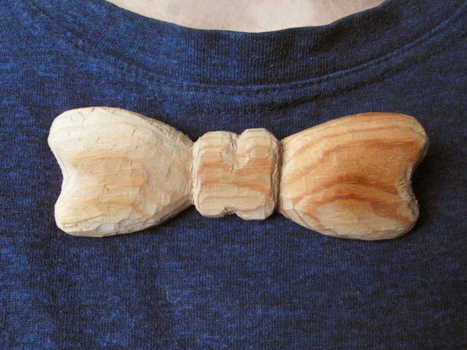 Image of Wooden bow tie 