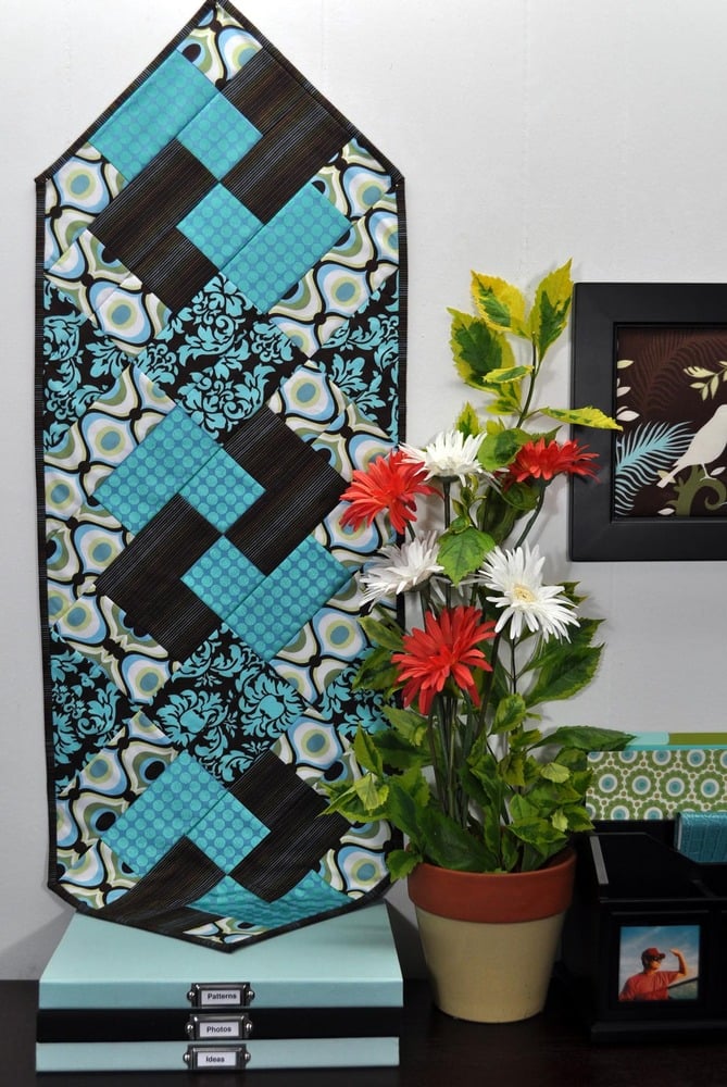 Image of Fat Quarter Table Runner VII - Pattern Q117 PDF pattern