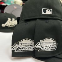 Image 2 of New Era 59Fifty Black Metallic Silver Dome 