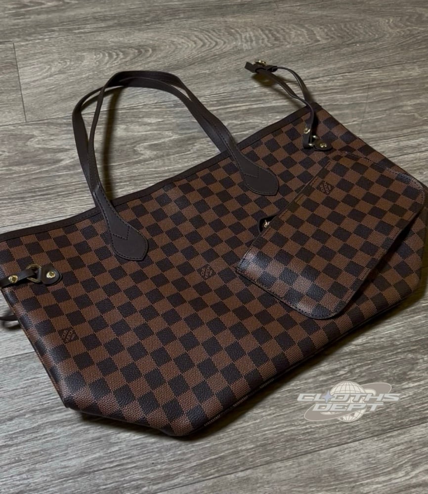 Image of LV Woman Tote Bags