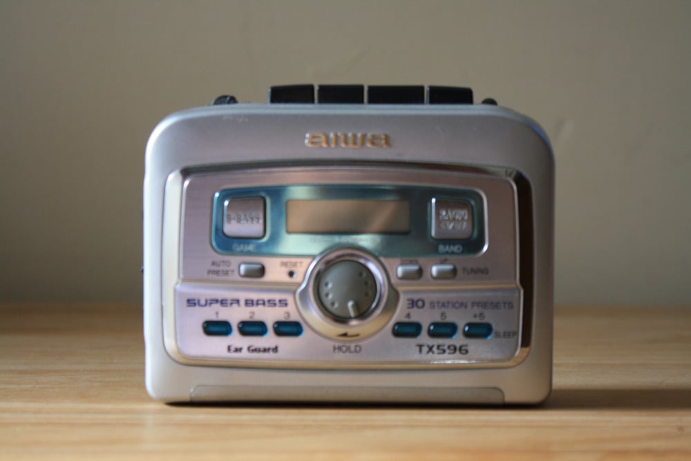 LEFT TURN 4 RECORDS CASSETTE PLAYER STORE — AIWA Stereo Radio