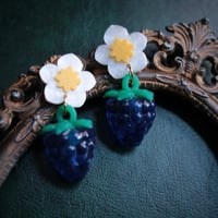 Image 1 of Pendientes Frutas del bosque