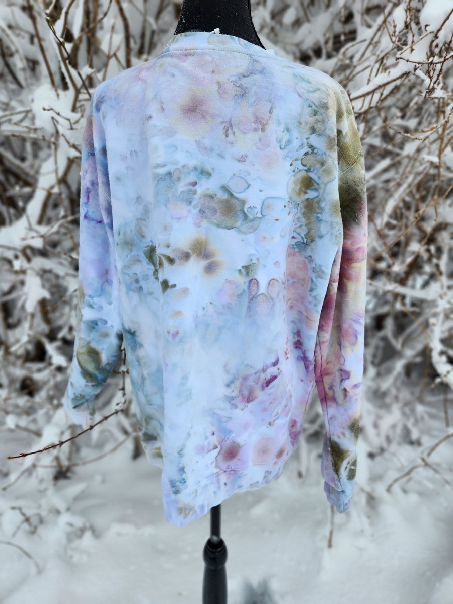 Image of Winter watercolor sweatshirt XL