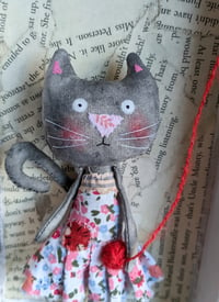 Image 4 of The floral dress kitty