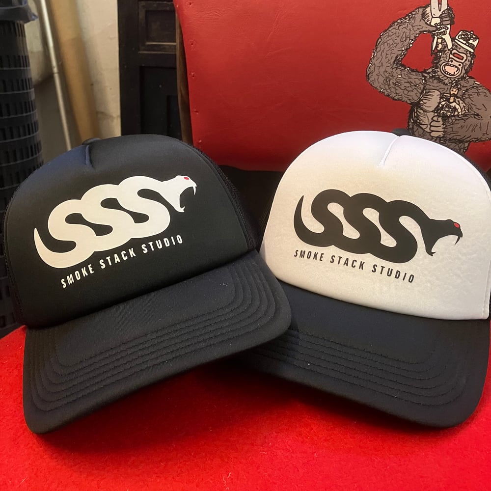 SSS TRUCKER HAT (Black/White)